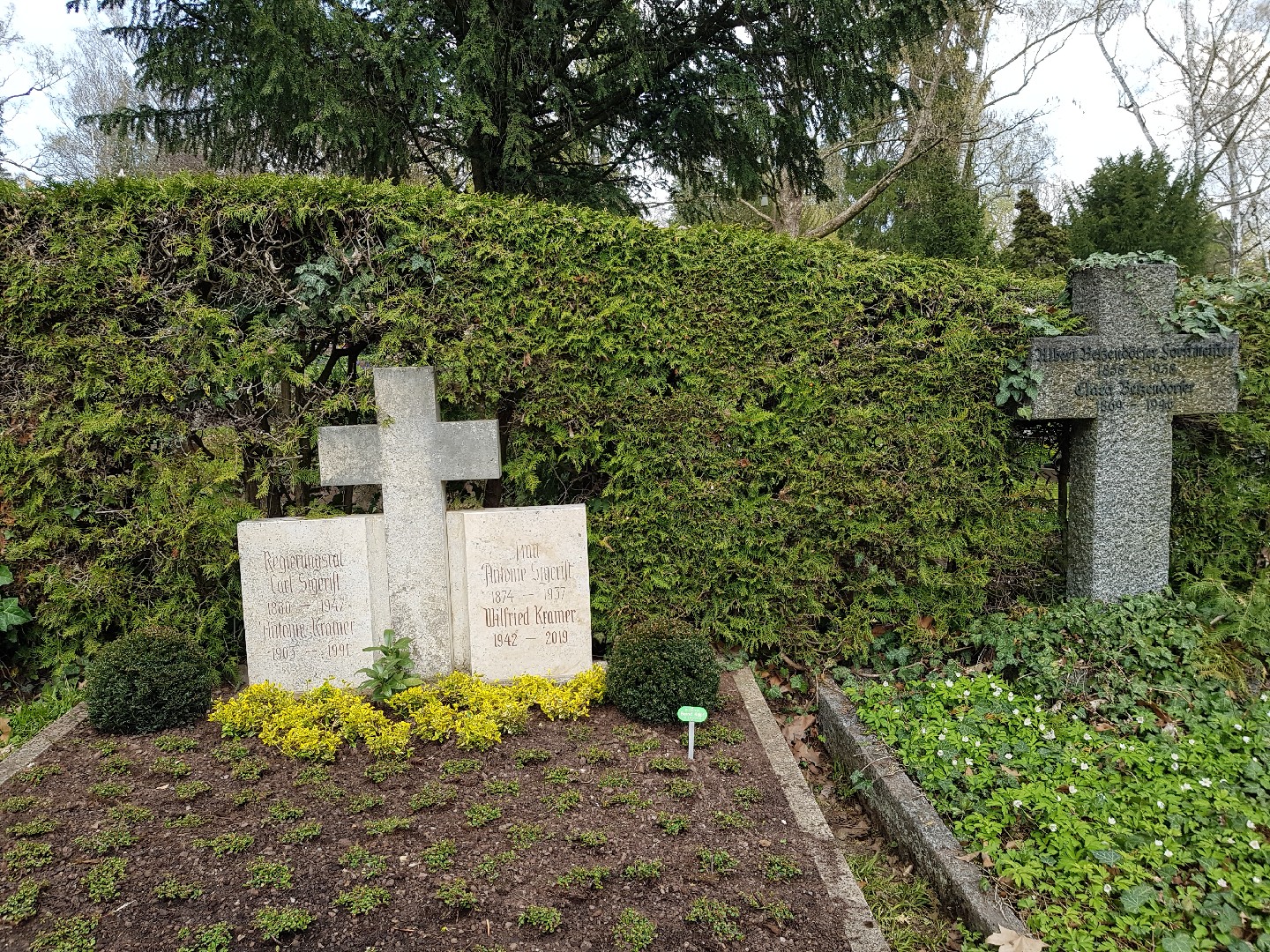 2021_05_20stadtfriedhof_kramer