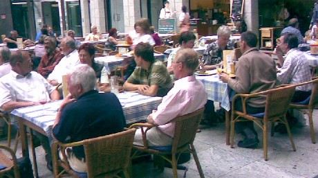 Im Bauernlümmel bei der U-Bahnstation Samariterstraße