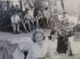 196130