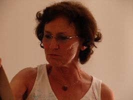 250