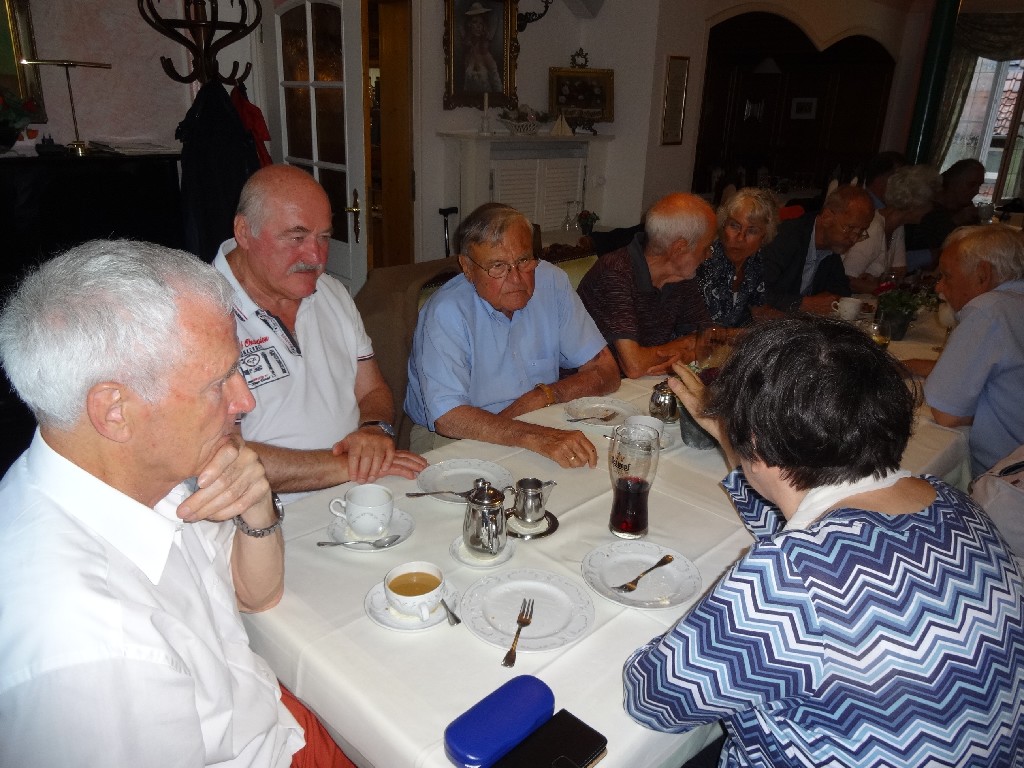 2019_06_22klassentreffen_abi64_330
