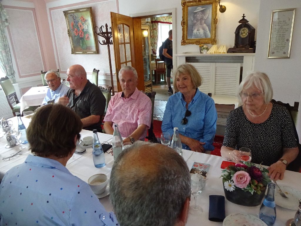 2023_06_10klassentreffen150